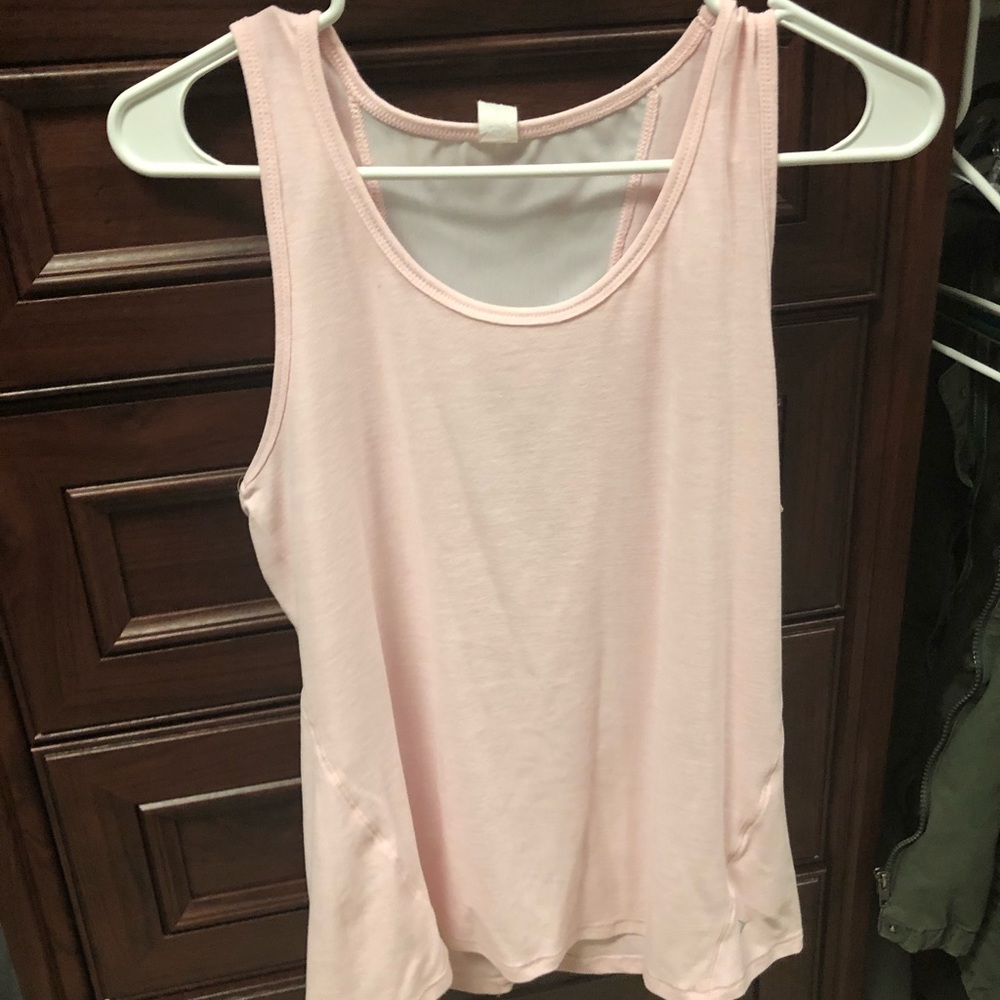 Old Navy Breathe workout tank